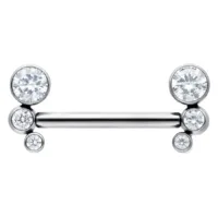 Silberner Nippel Barbell aus Titan mit klaren Kristallen auf weißem Hintergrund