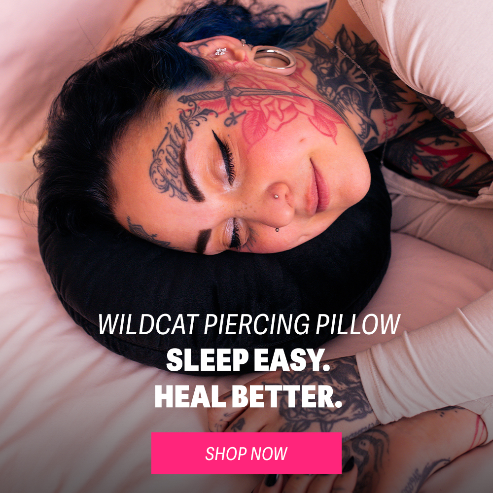 BB_Desk_Piercingkissen_en